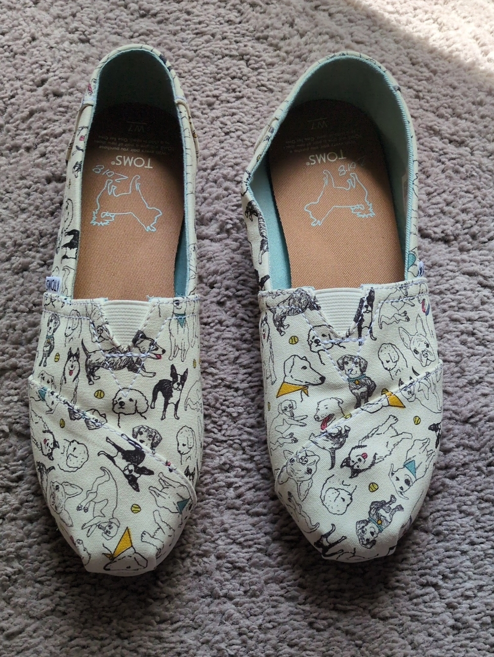 TOMS Cream Canvas Slip-On Flats with Dog Print - Picture 1 of 5
